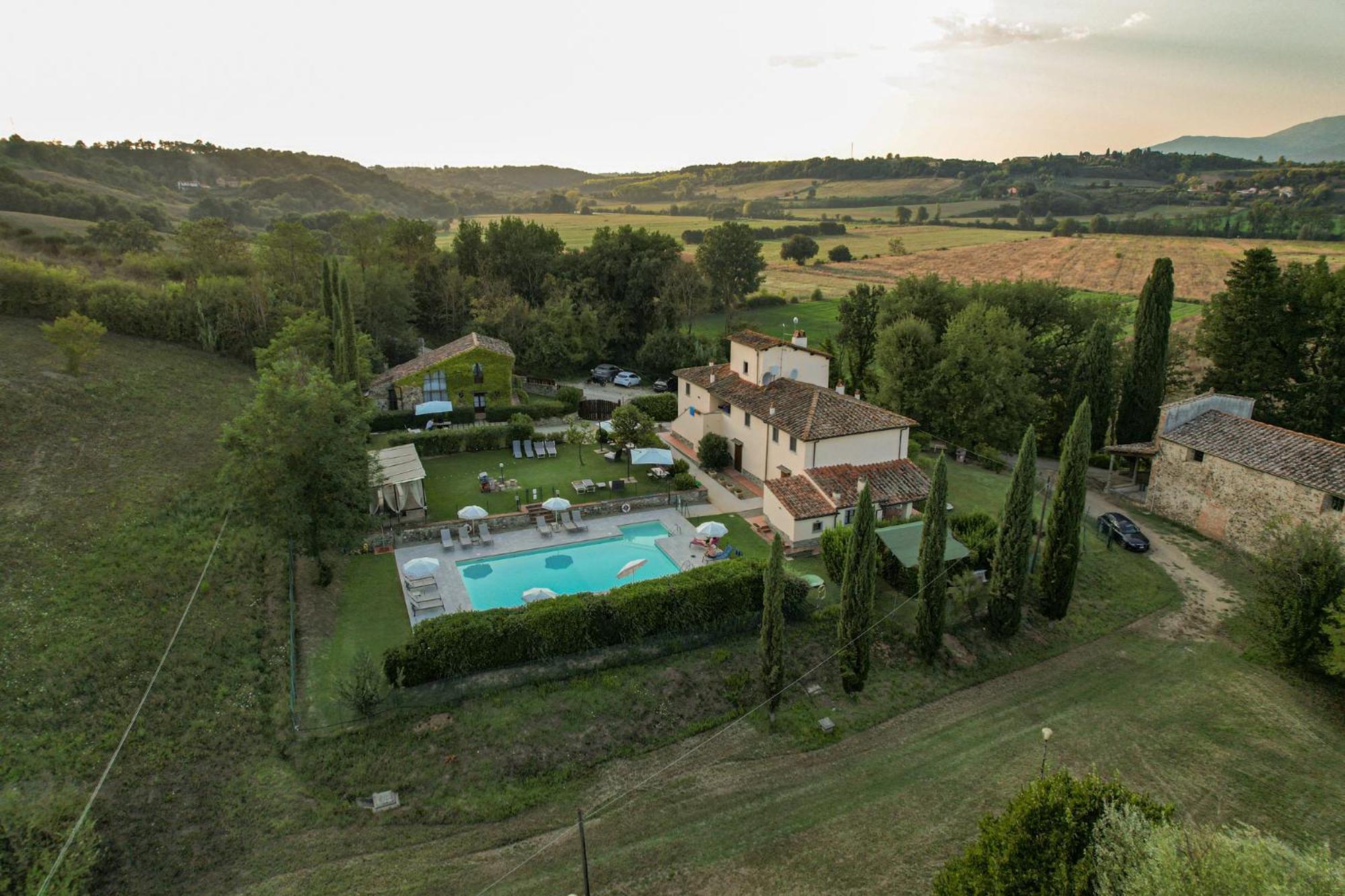 Borgo Santa Maria In Valle Laterina ภายนอก รูปภาพ