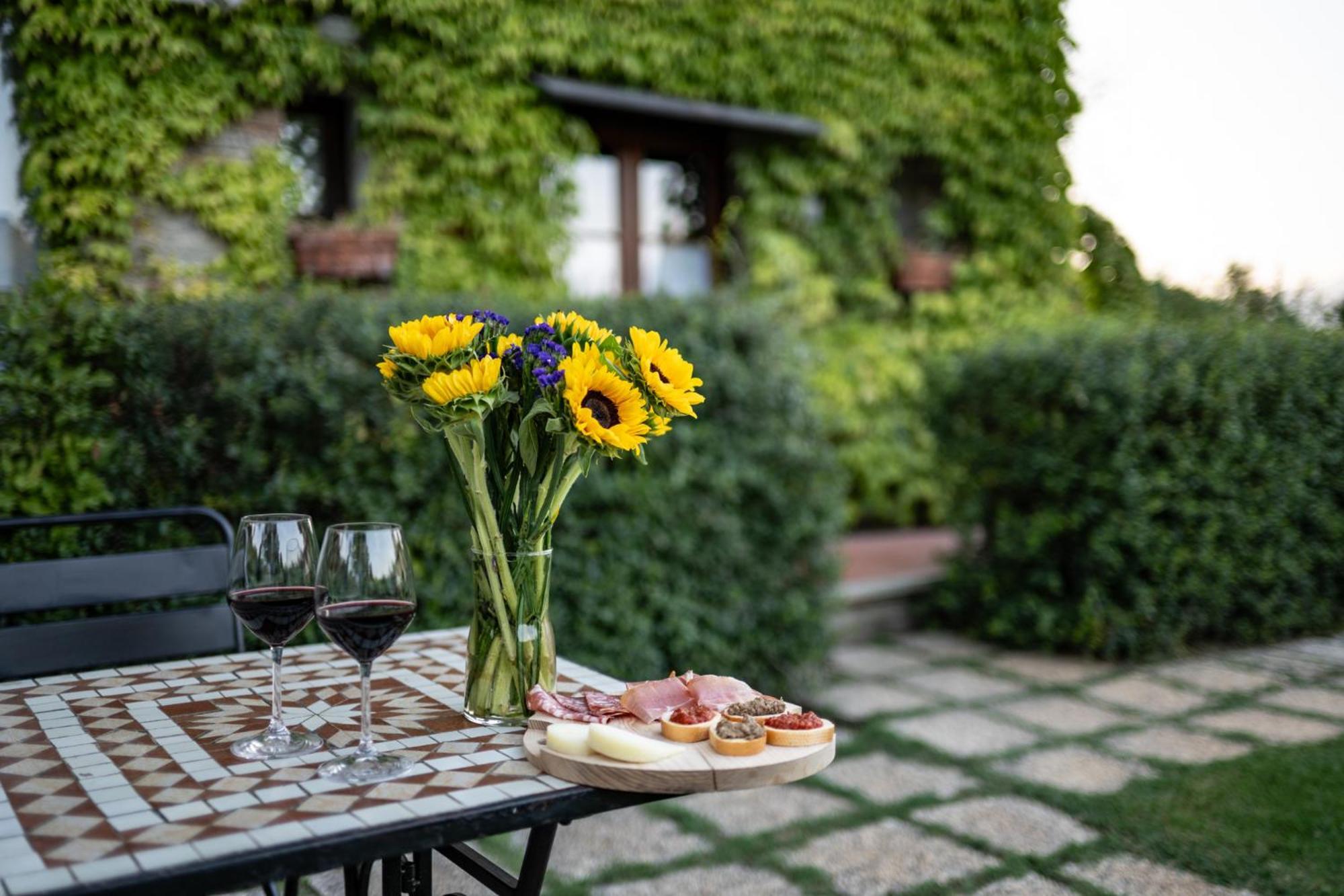 Borgo Santa Maria In Valle Laterina ภายนอก รูปภาพ